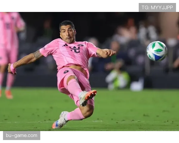 苏亚雷斯：从利物浦孤胆英雄到MSN核心的进化解析